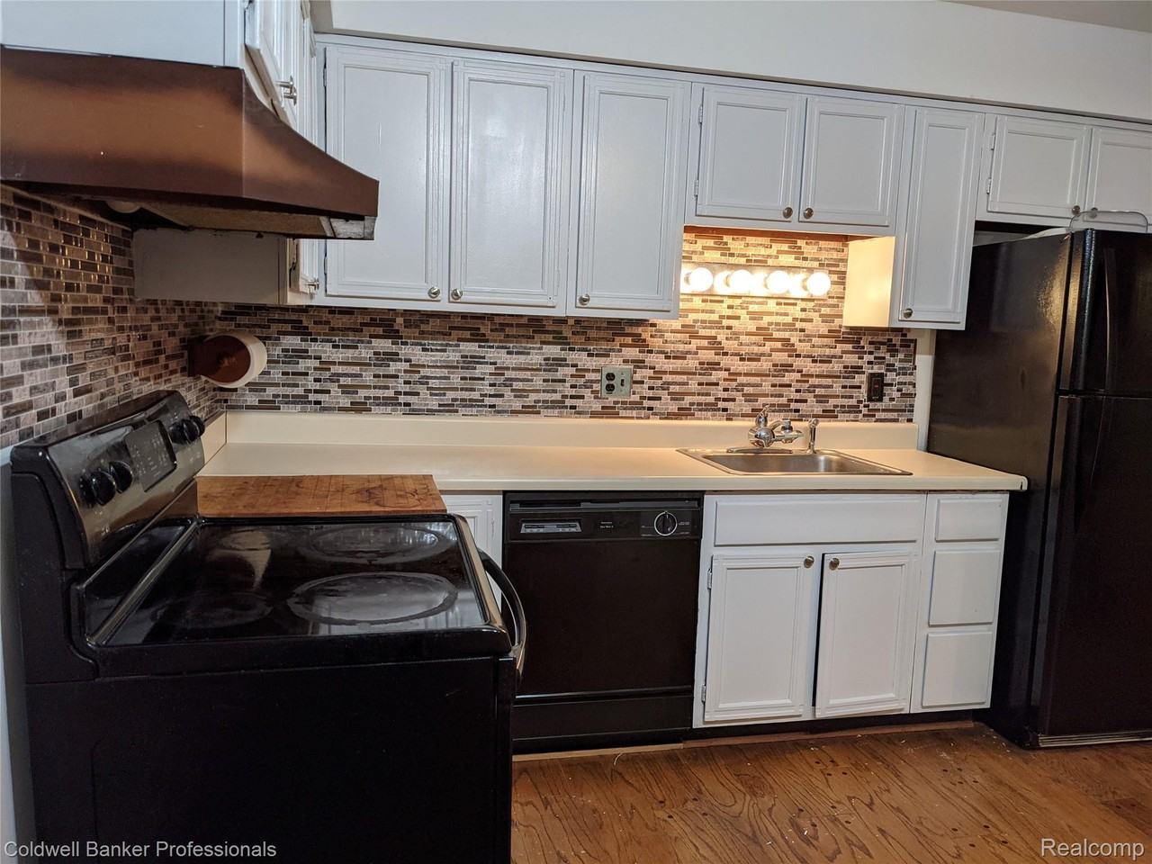 27557 W Echo Vly - Photo 4 of 42