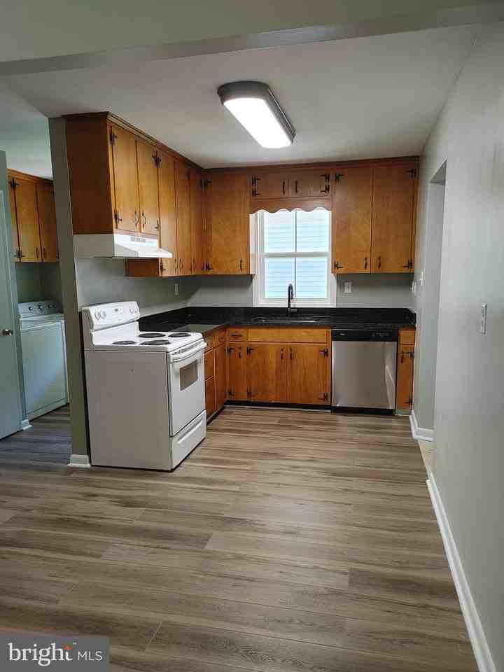 46307 Rue Purchase Rd ##A - Photo 6 of 19