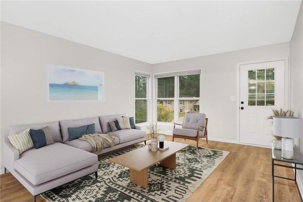 120 Inglewood St - Photo 4 of 31