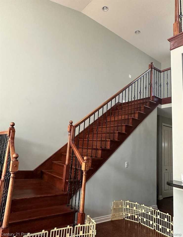 4391 Bennett Park Cir - Photo 3 of 3