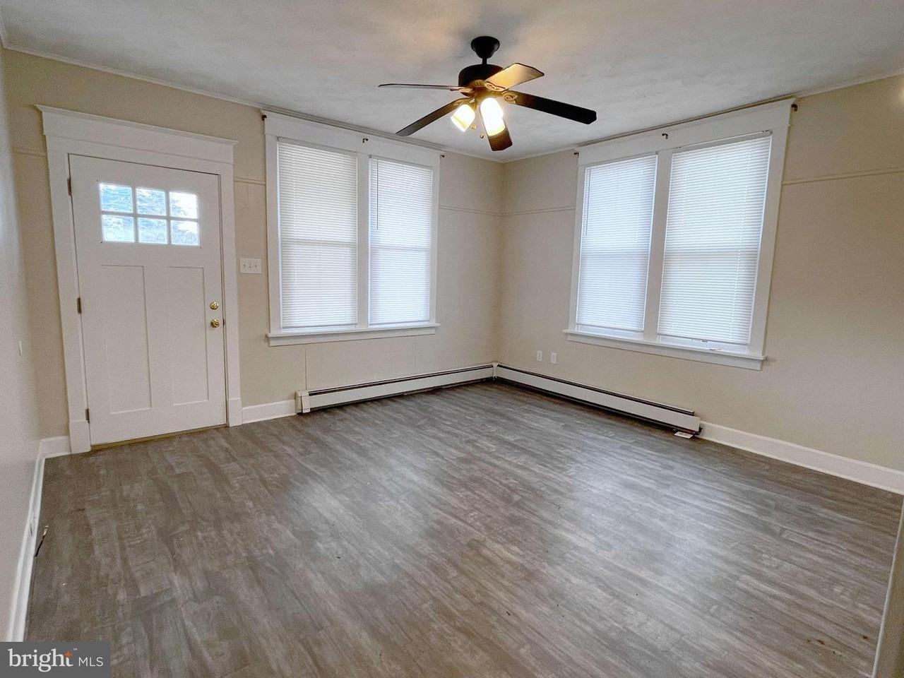 4410 York Street - Photo 3 of 18