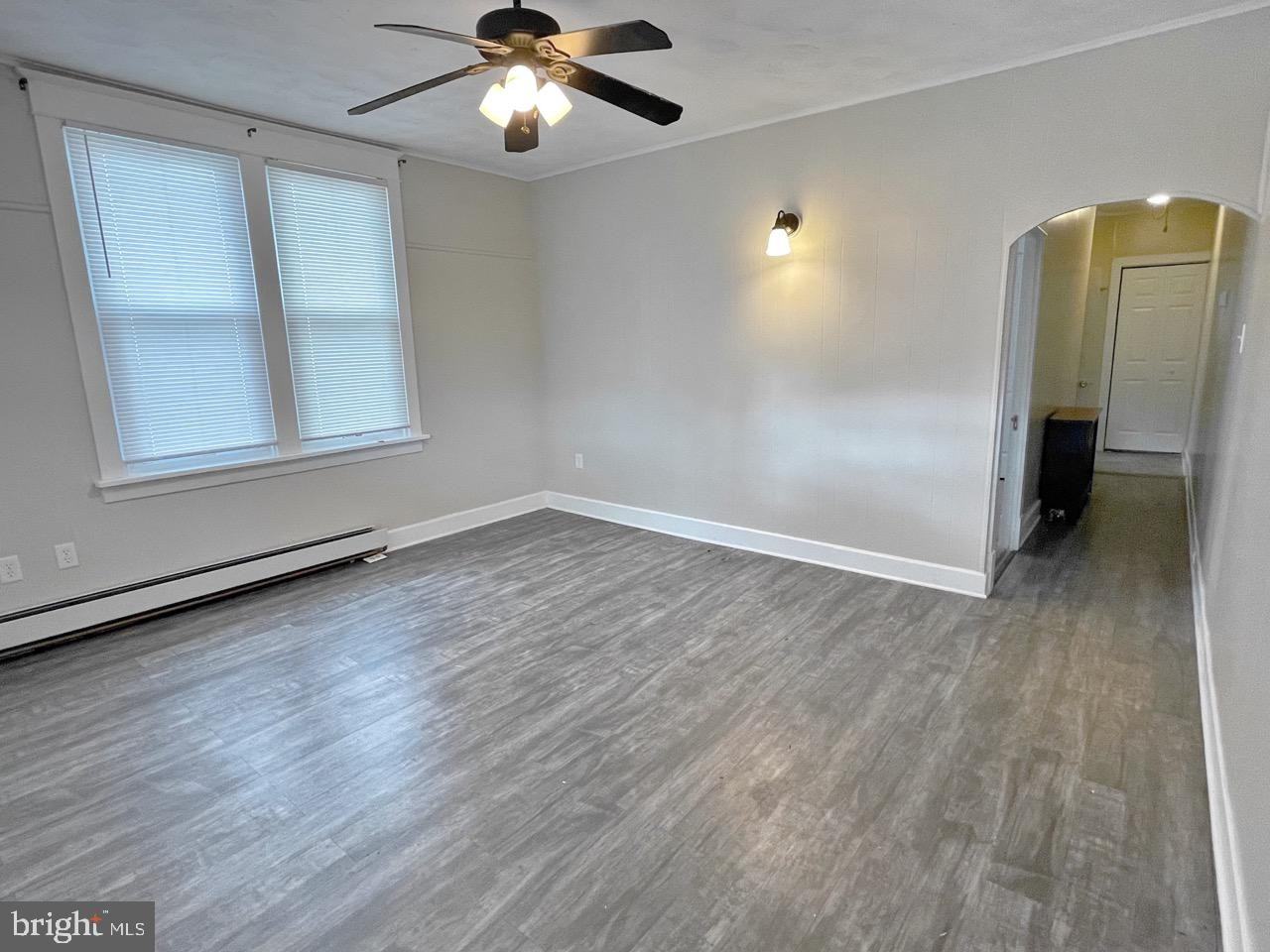 4410 York Street - Photo 5 of 18