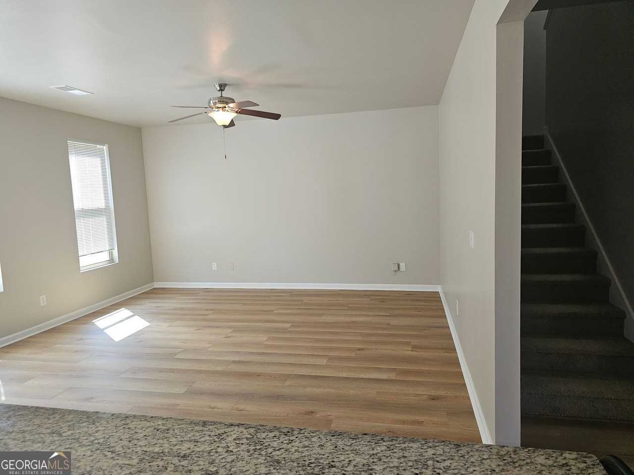 102 Daisy Cir - Photo 5 of 22