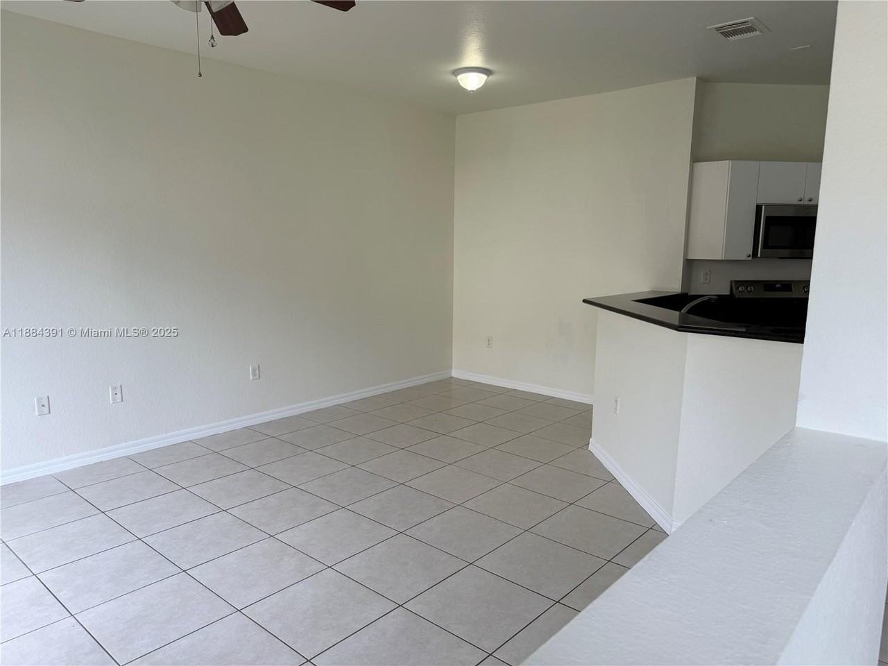 15299 Southwest 119th Street - Photo 4 of 23