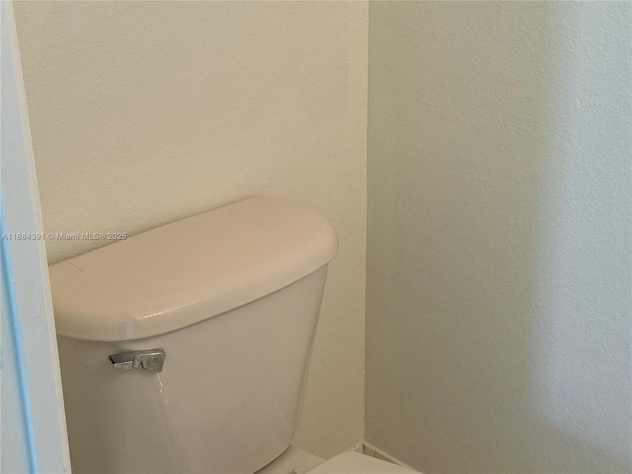 15299 Southwest 119th Street - Photo 7 of 23