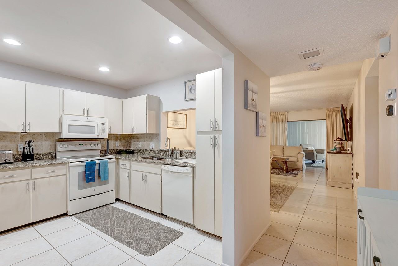 131 Wild Palm Drive - Photo 7 of 42