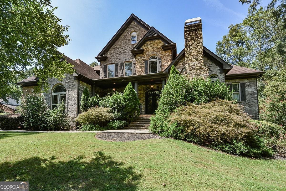 2210 Spalding Dr - Photo 3 of 50