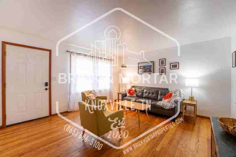 2407 Holbrook Dr - Photo 6 of 22