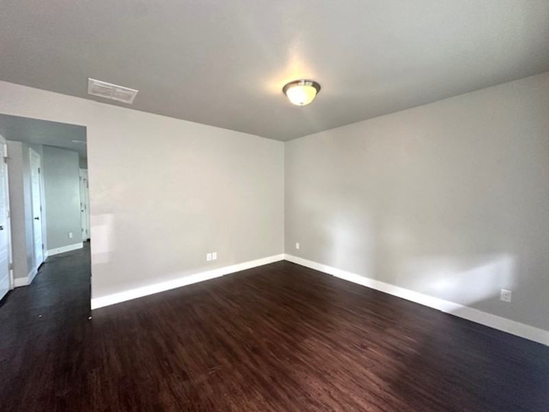 385 Sw - Photo 6 of 15