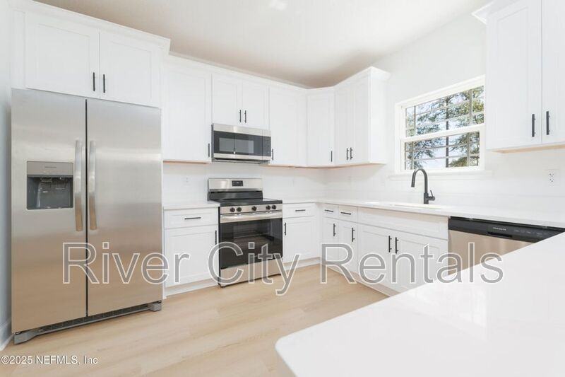 9261 Dolphin St - Photo 6 of 23