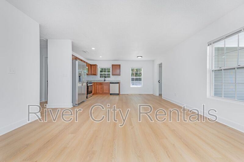 7142 Wesleyan Rd - Photo 4 of 18