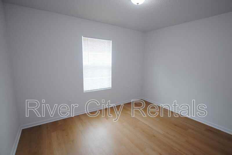 6385 Bowdoin Ave - Photo 4 of 17