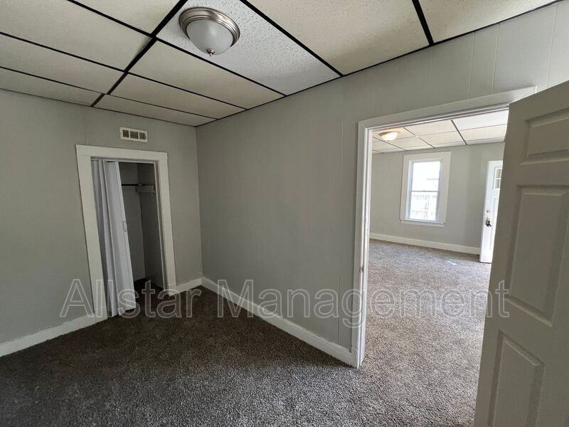 5915 Cable Ave - Photo 4 of 5