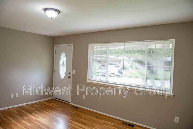 7316 Landi Ct - Photo 3 of 17