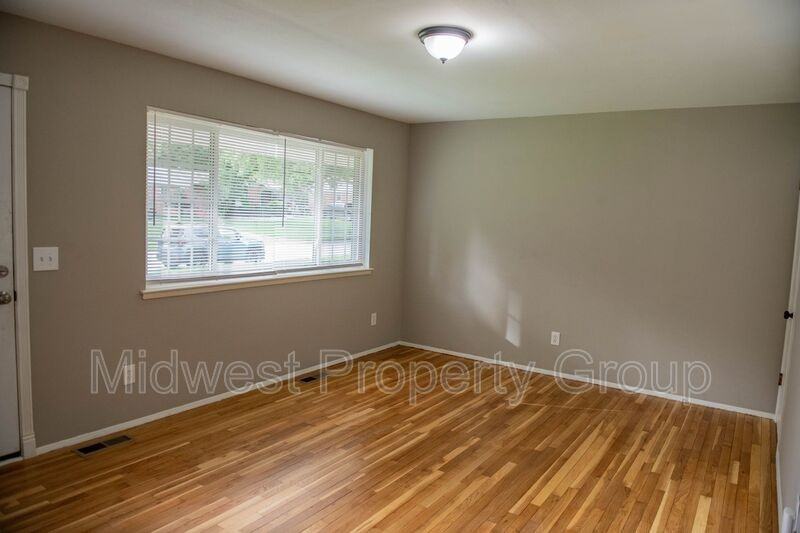 7316 Landi Ct - Photo 4 of 17