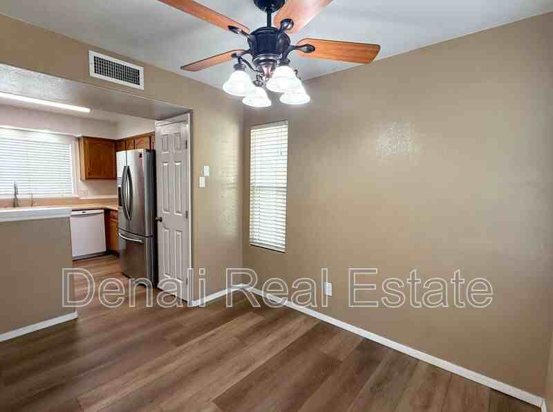 1670 East Gary Drive - Photo 3 of 38