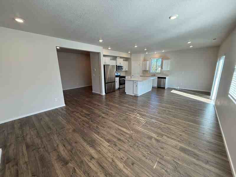 4820 Gray Ct Ne - Photo 3 of 50