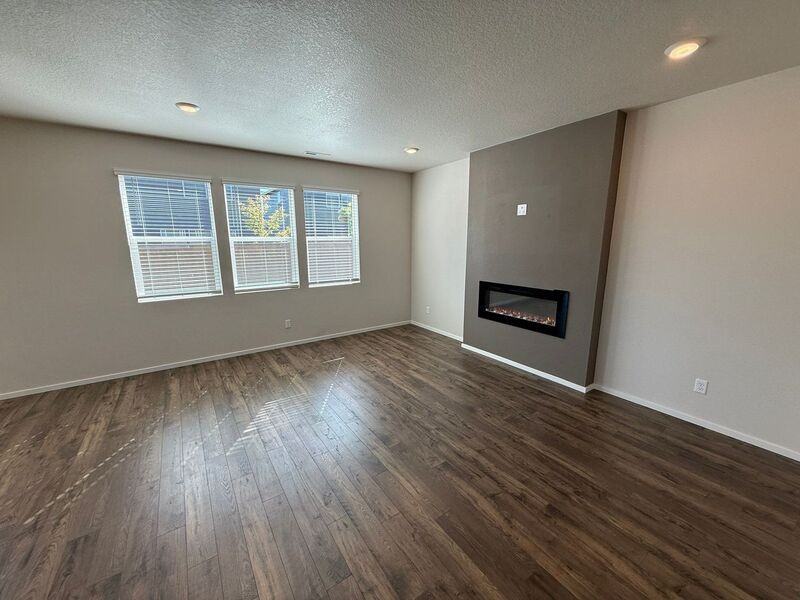 4820 Gray Ct Ne - Photo 5 of 50