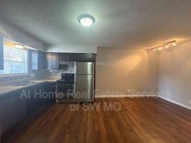 930 S Campbell Ave - Photo 1 of 1
