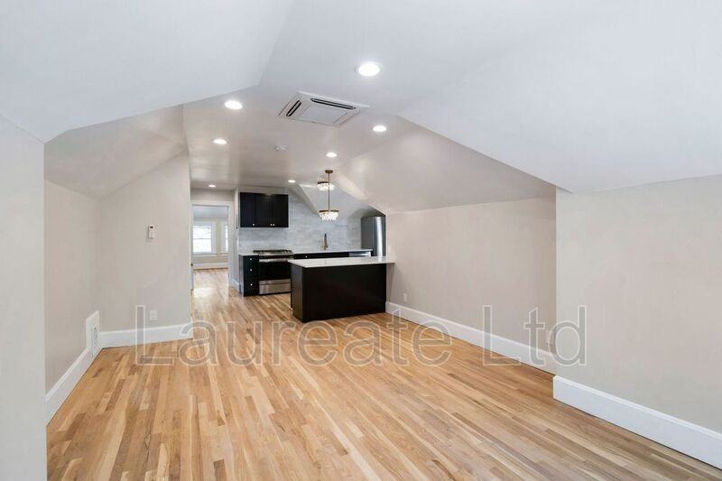 1126 Lafayette St #4 - Photo 6 of 14