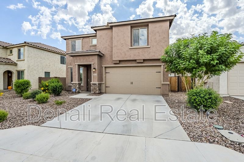 1621 W Flintlock Dr - Photo 2 of 50