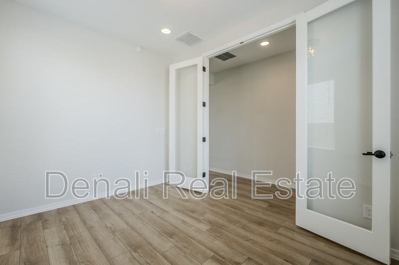 1621 W Flintlock Dr - Photo 6 of 50