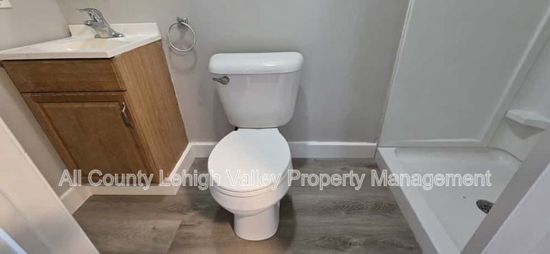 733 Clay St - Photo 6 of 13