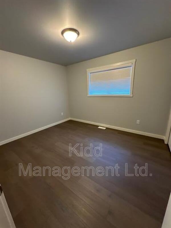6936 Langer Cres - Photo 6 of 25