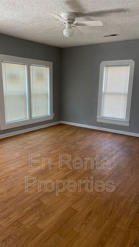 3000 Hiawatha Trl - Photo 3 of 11