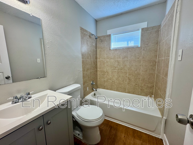 3000 Hiawatha Trl - Photo 4 of 11