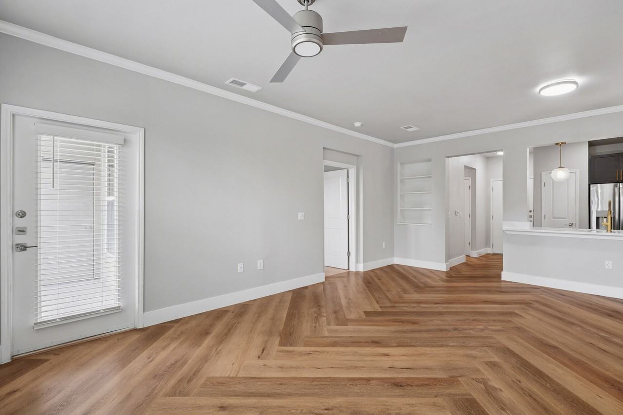 Whitmore - Photo 5 of 31