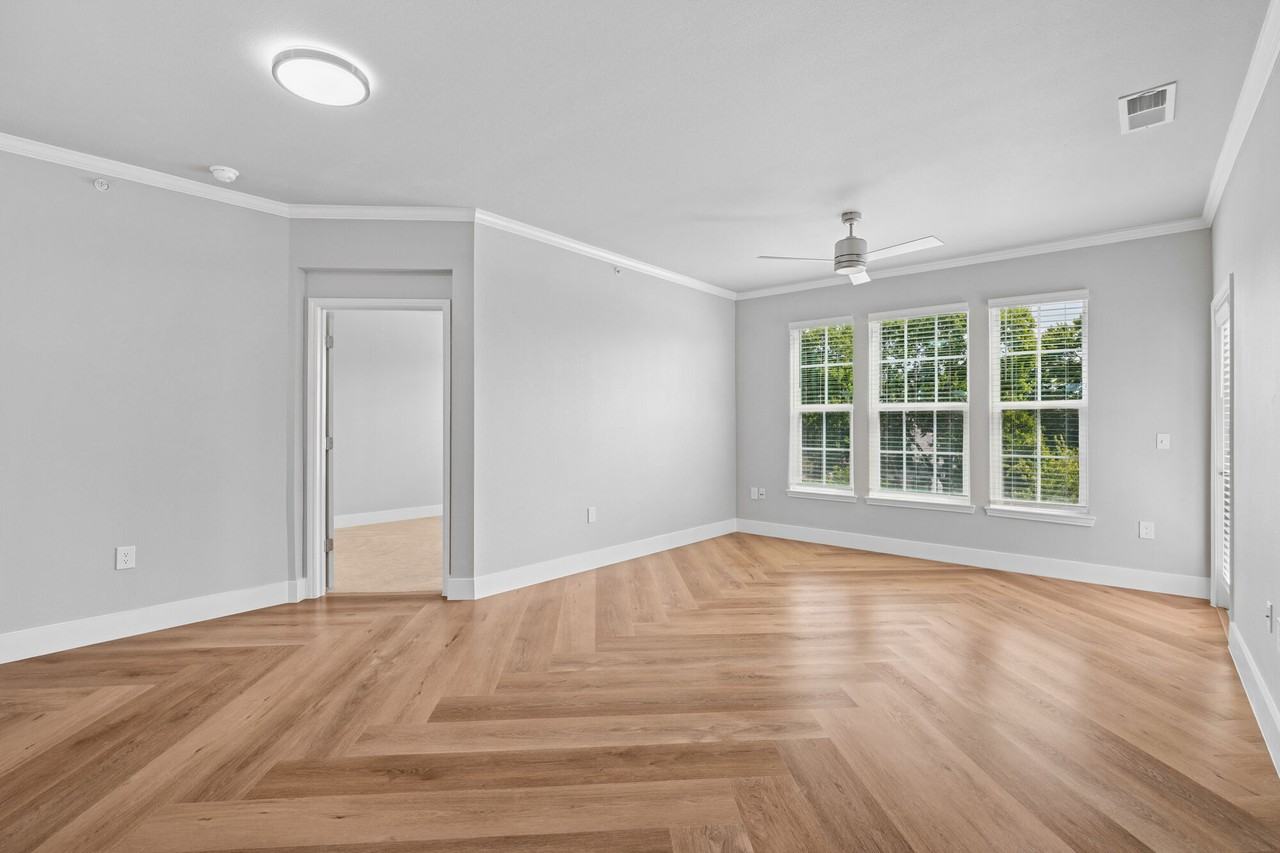 Whitmore - Photo 7 of 31