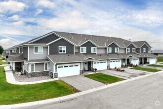Stone Haven Townhomes - Photo 2 of 12
