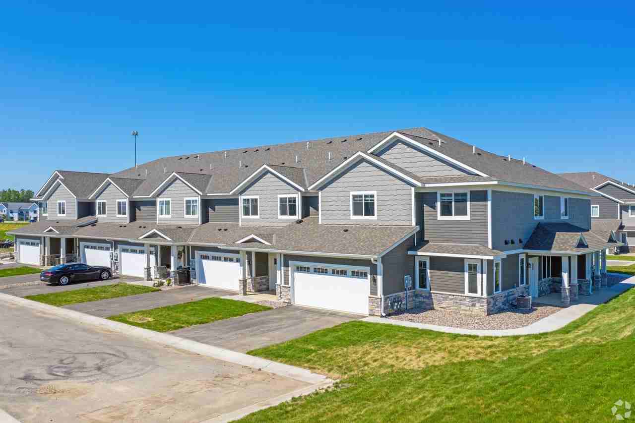 Stone Haven Townhomes - Photo 3 of 12