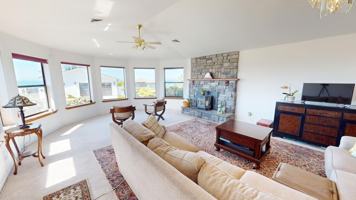 featured image of 1240 Collis Ln