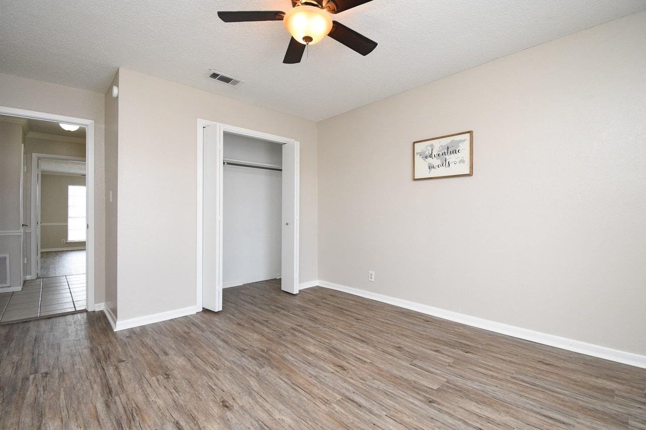 102 Palmwood Eightplex - Photo 6 of 10