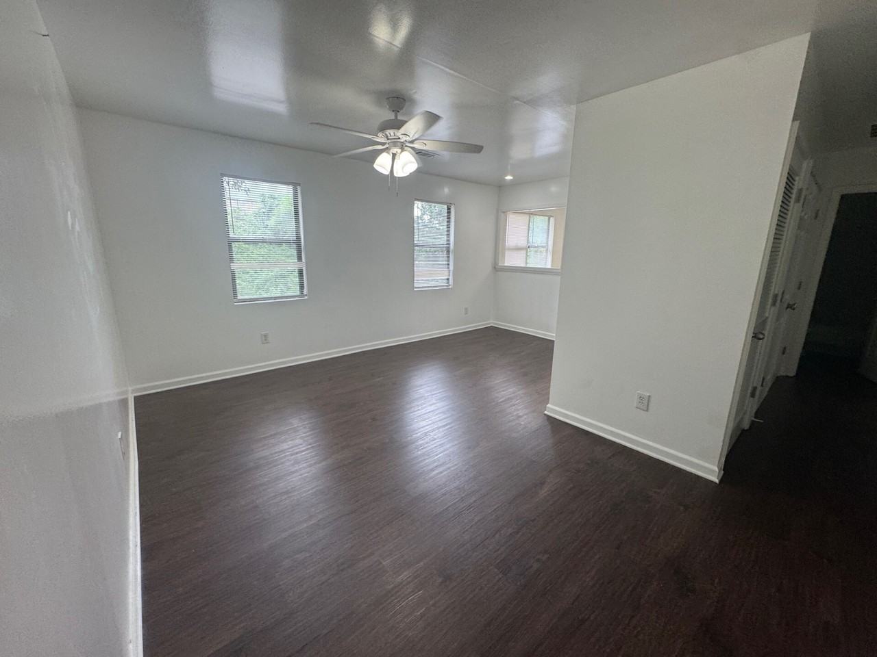 393 Annie Street - Photo 6 of 9