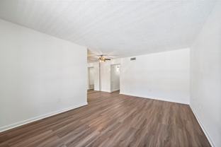 711 Holiday Dr - Photo 1 of 1