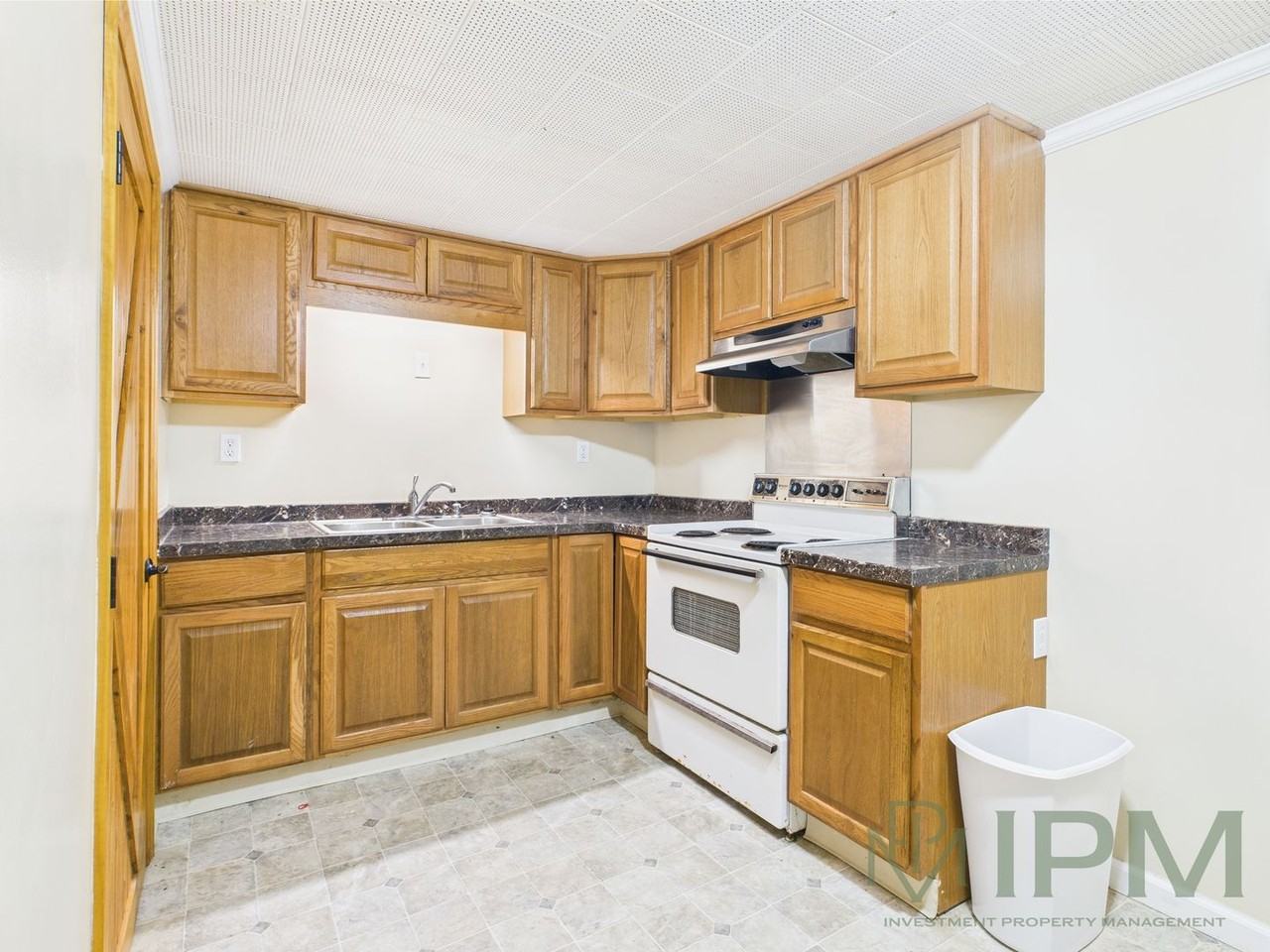 307 N Fayette St - Photo 7 of 21