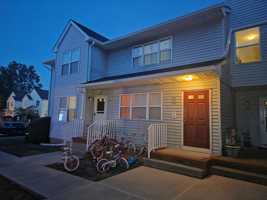 featured image of 380 Keswick Dr