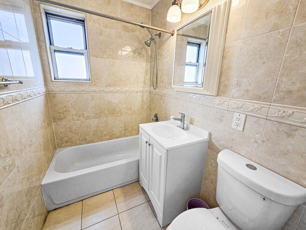 13833 Jewel Ave ##3c - Photo 2 of 5