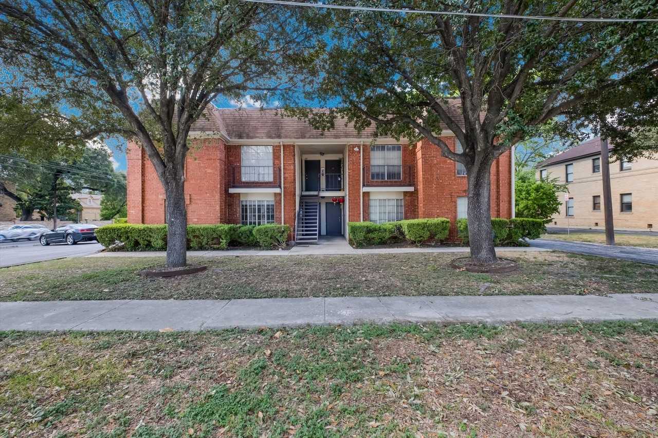 2551 San Pedro Ave #209 - Photo 3 of 17