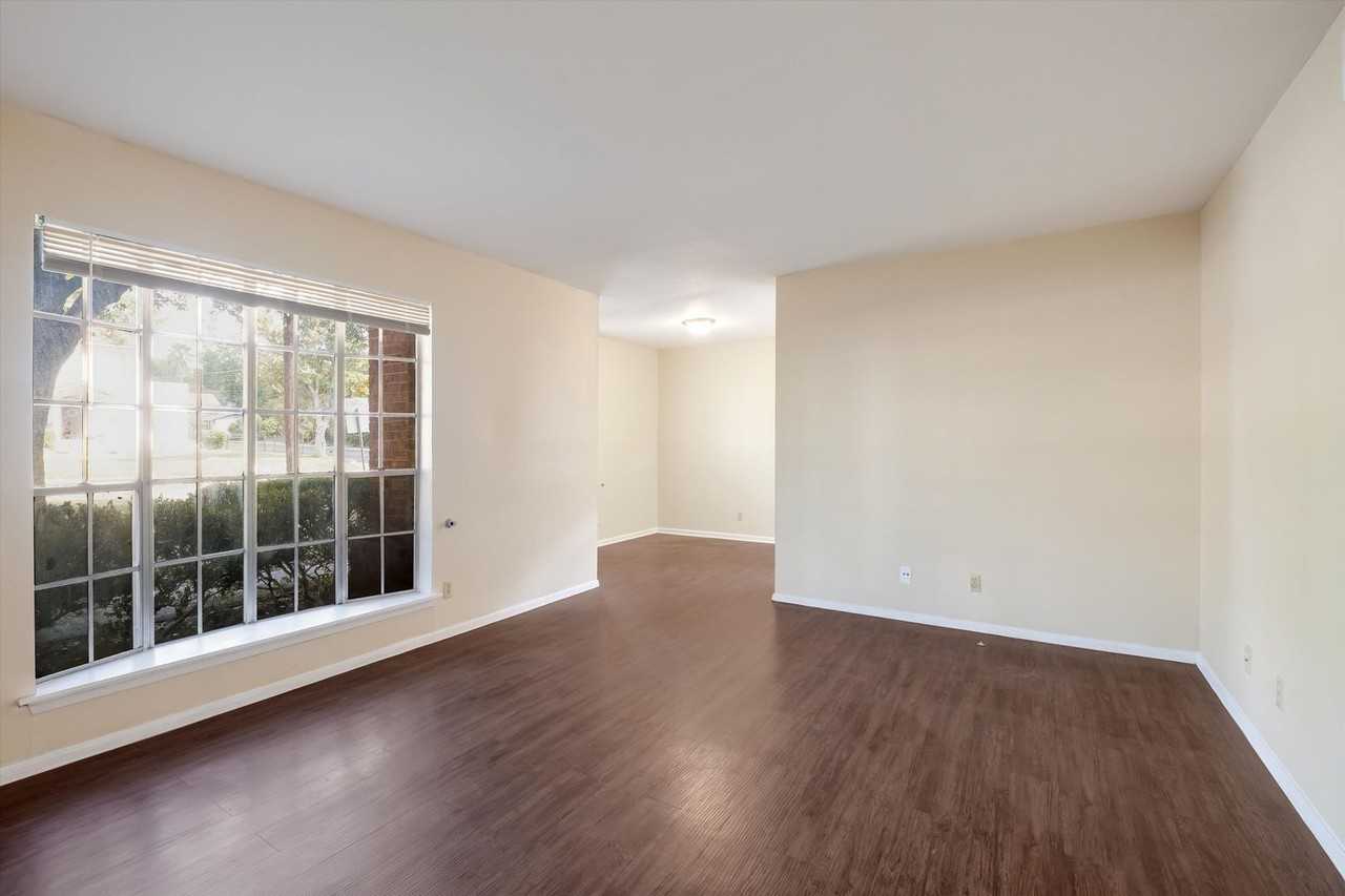 2551 San Pedro Ave #209 - Photo 5 of 17