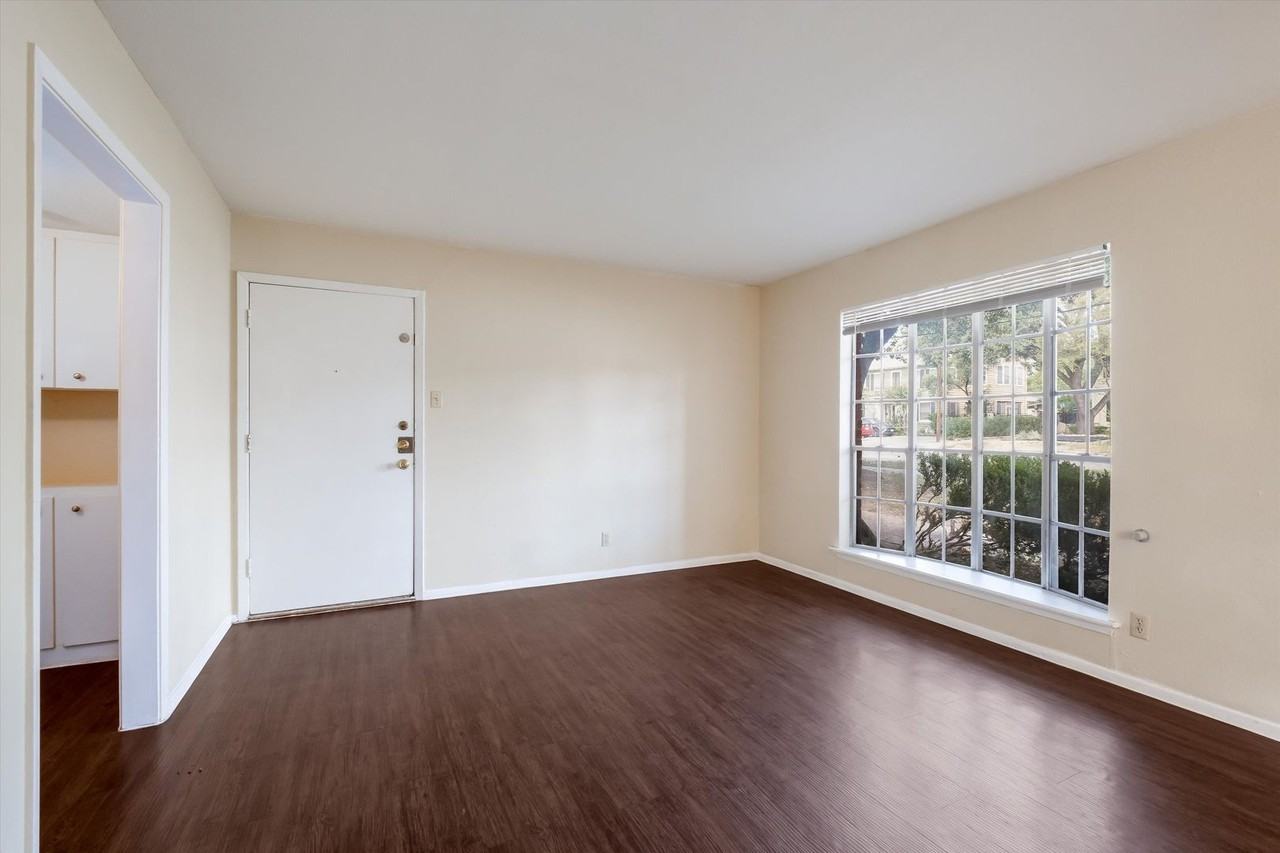 2551 San Pedro Ave #209 - Photo 7 of 17