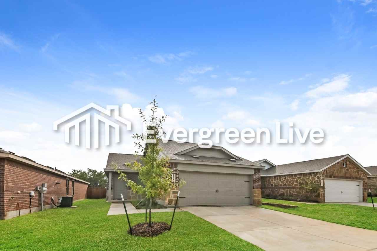 2125 Sulky Ln - Photo 3 of 16