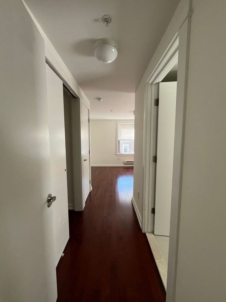 1300 Spruce St - Photo 6 of 11