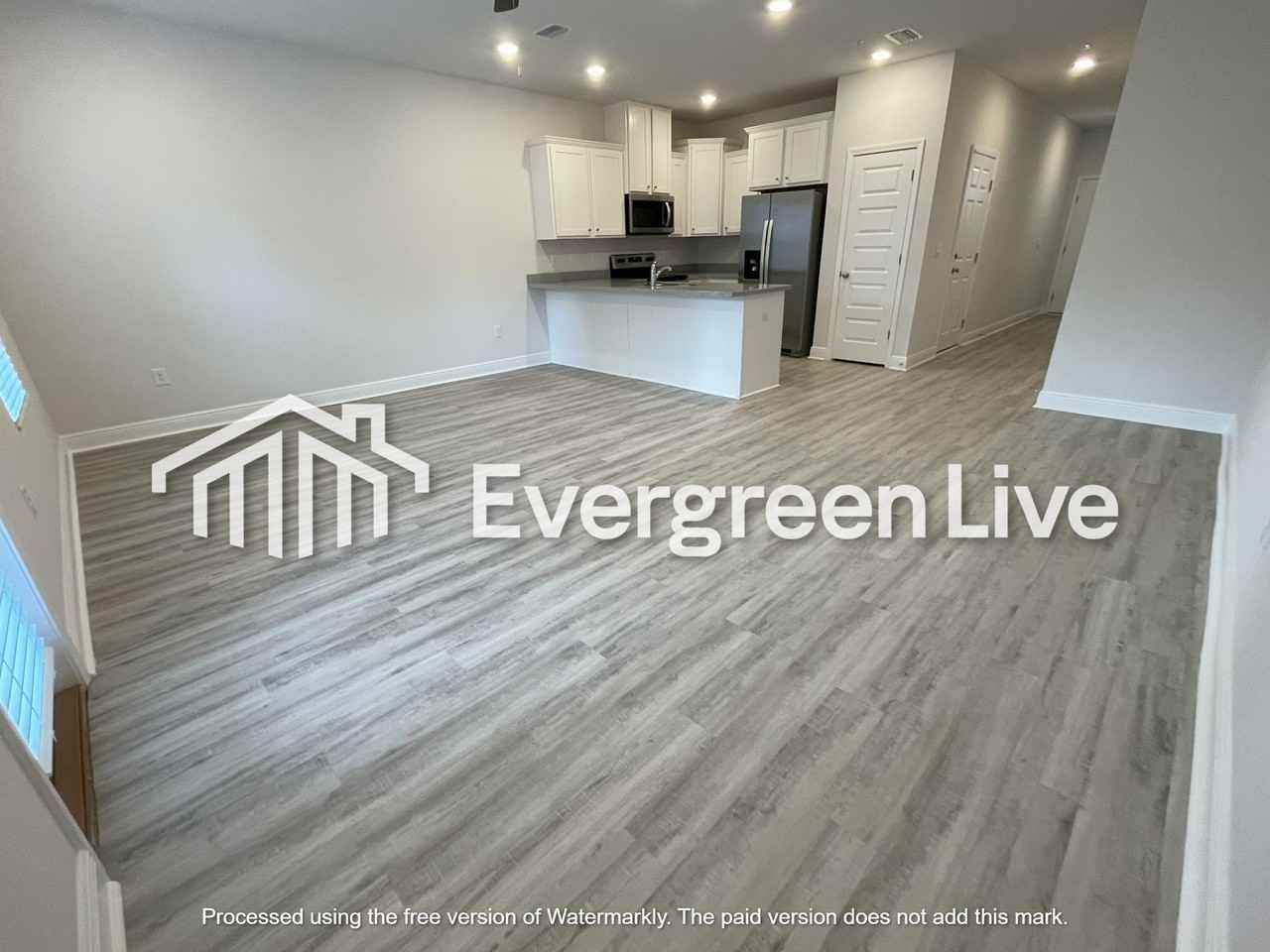 9897 Mcluvin Rd - Photo 7 of 33