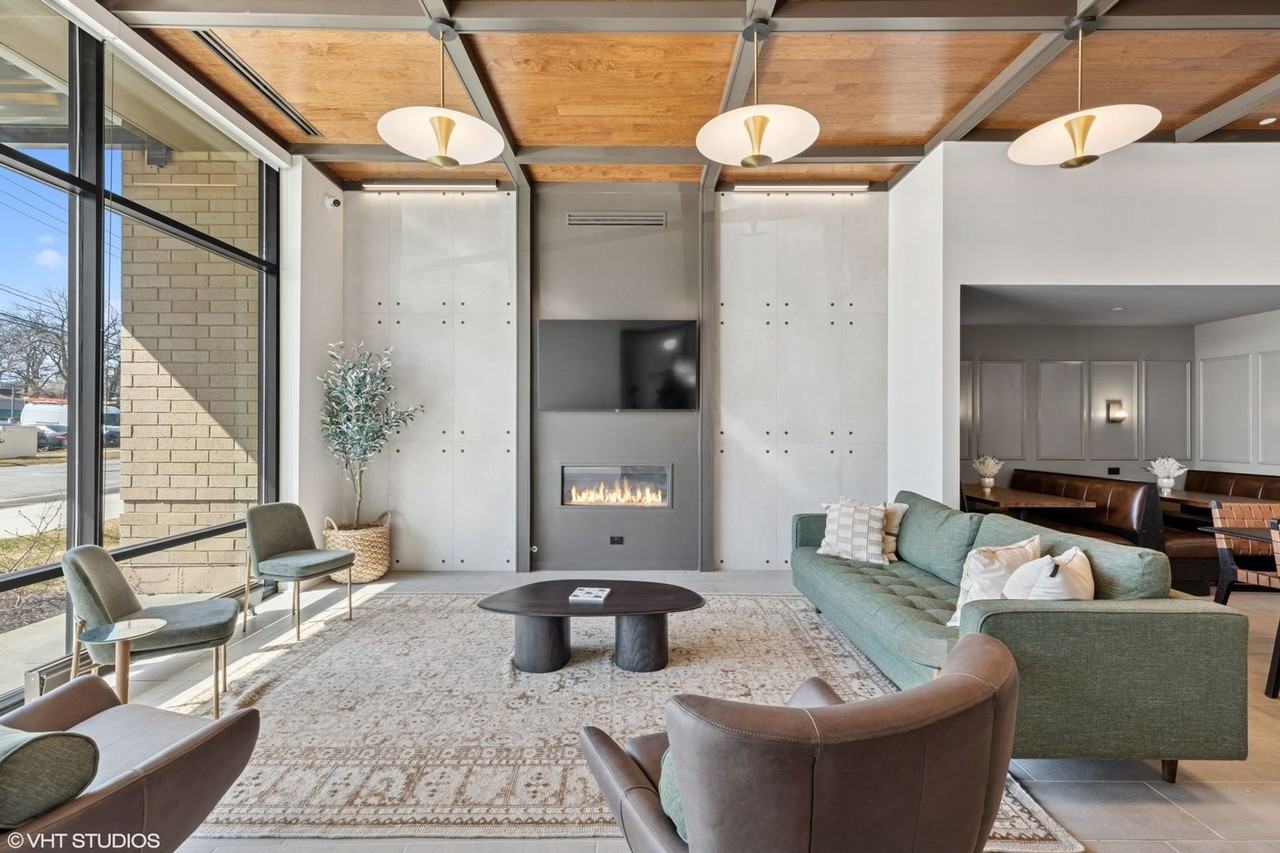 Modern Living, Perfect Location FALL MOVE IN SPECIAL! - Photo 3 of 38