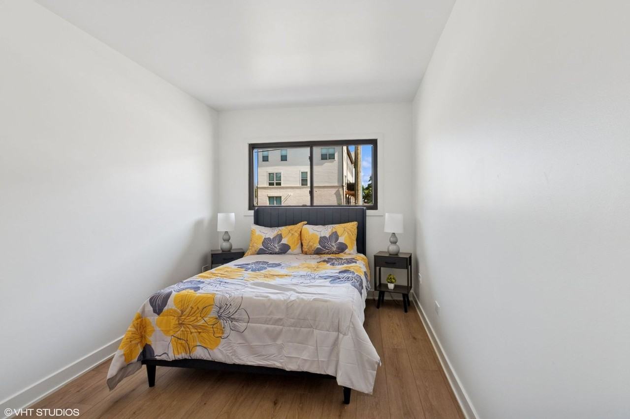 Modern Living, Perfect Location FALL MOVE IN SPECIAL! - Photo 6 of 38