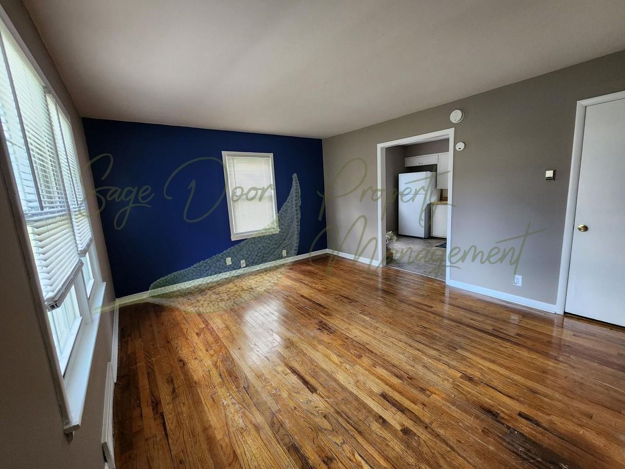 1123 N Cottage St - Photo 3 of 15